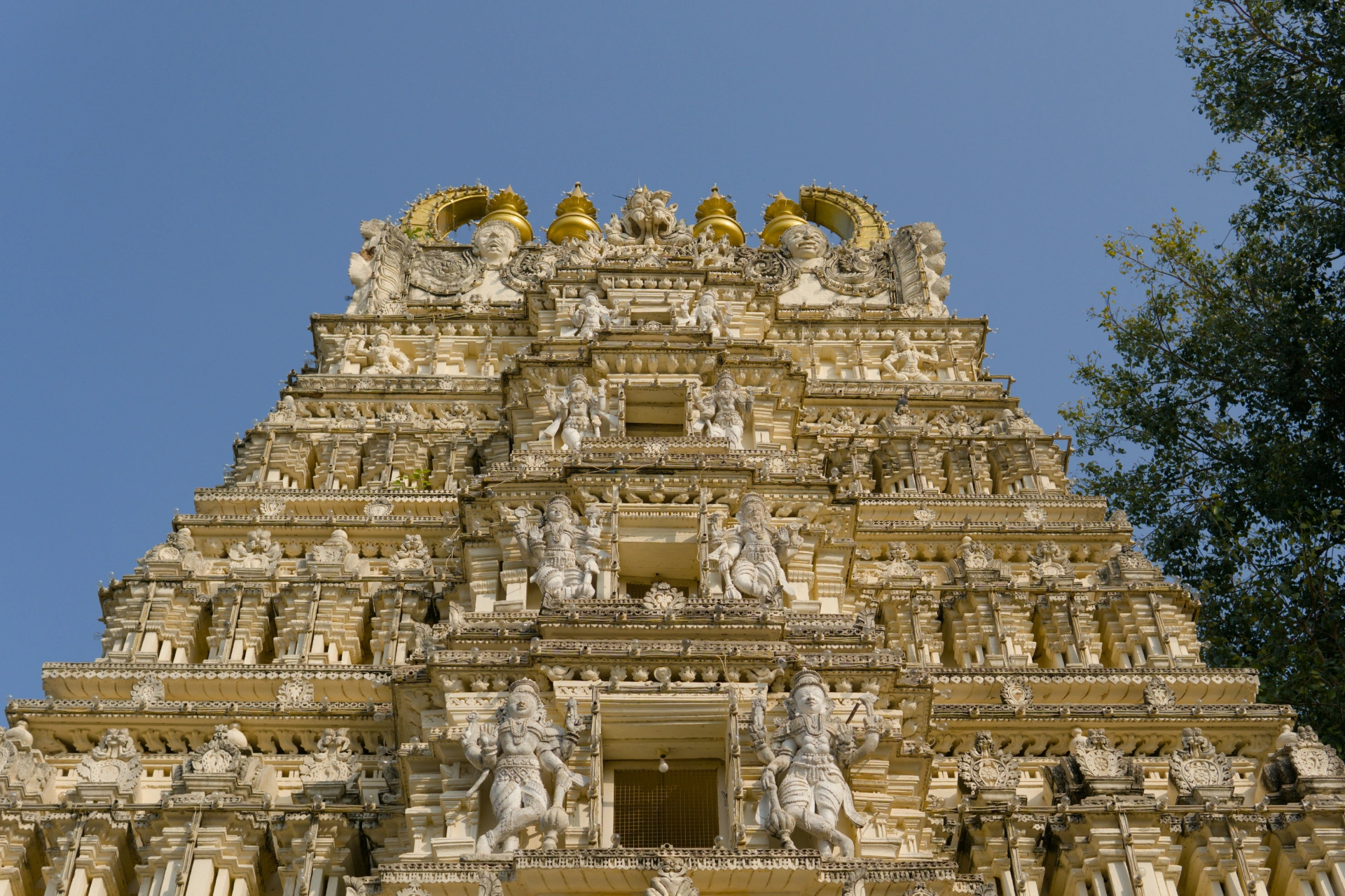 Gopurams (temple gateways)